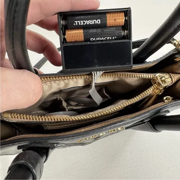 Michael Kors Lights Up Black Mercer Tote EXTREMELY RARE - Picture 11 of 13